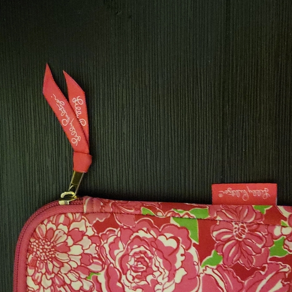 Lilly Pulitzer Neoprene Laptop Sleeve Tablet Case - Picture 2 of 4